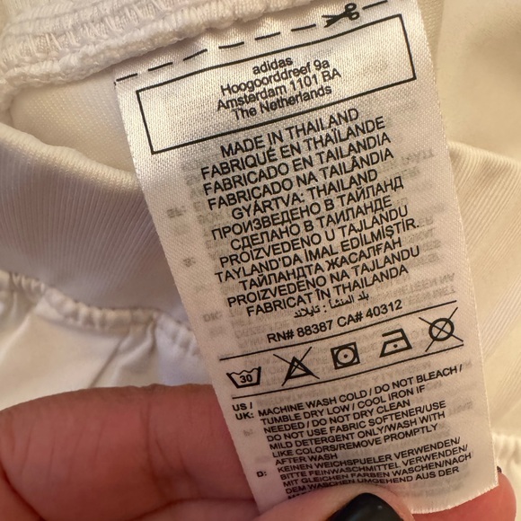 Excellent condition. Hardly worn. Size small - Picture 4 of 6